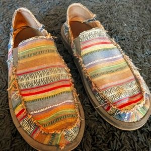 Sanuks Sidewalk Surfers